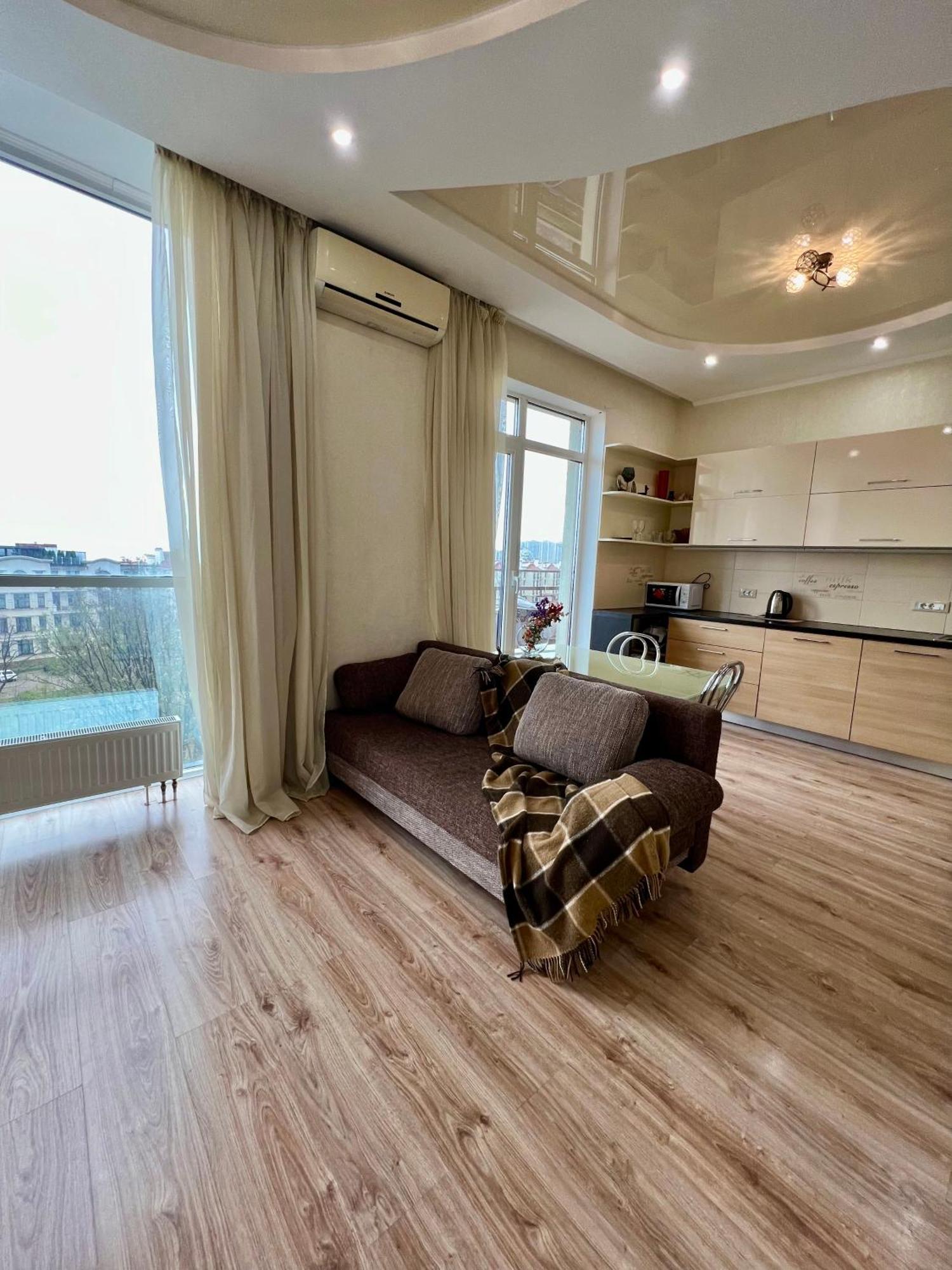 Спальня-Студия С Видом На Море И Парк Odesa Exterior photo